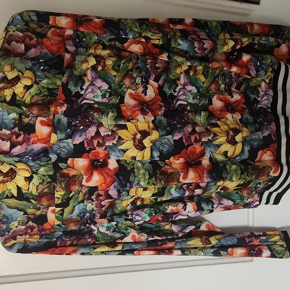 Denim and flower floral Varsity jacket - Picture 6 of 6